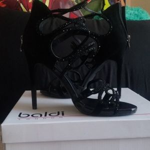 Black Heels with sparkle detail Size 10